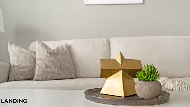 Photo - 5209 Craftsman Dr Unidad 100-317