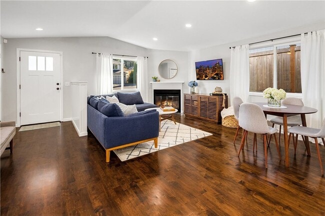 Photo - Updated 3 bed, 2 bath home in Greenwood