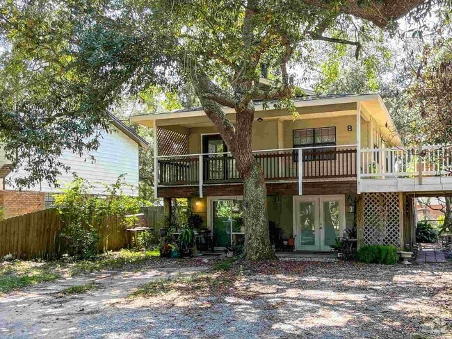 Building Photo - 5771 Coronada Blvd Rental