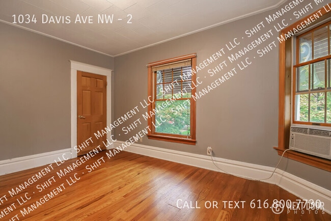 Photo - 1034 Davis Ave NW Unit 2
