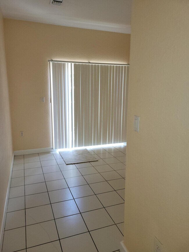 Photo - 2711 SE 16th Ave Unit 102