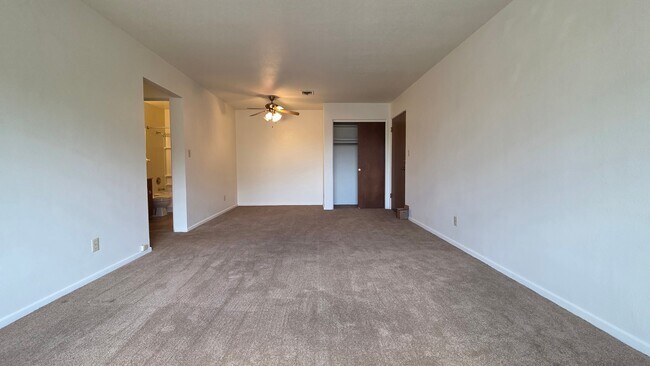 906 8th St S Unit 5