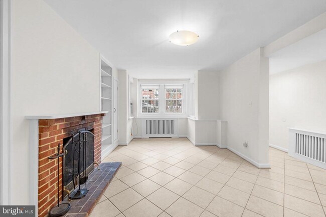Photo - 1528 34th St NW