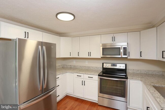 Photo - 781 Willowby Run