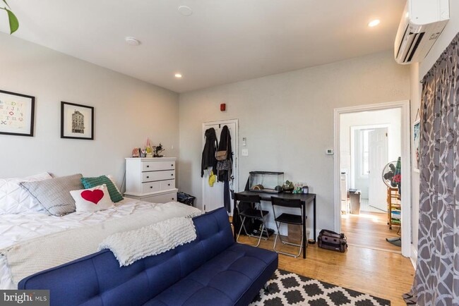 Photo - 1331 Reed St Unit 3
