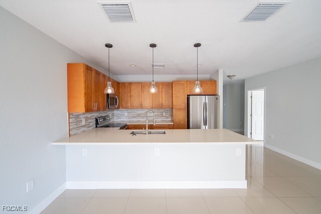 Photo - 390 Pennfield Ave