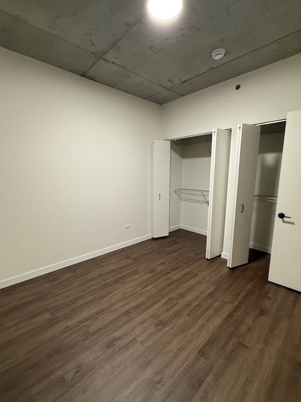 Photo - 359 W Chicago Ave