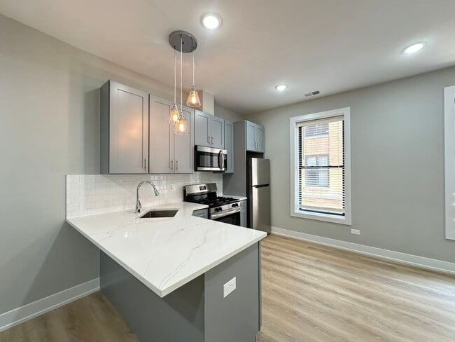 Photo - 419 W Belden Ave Unit 31