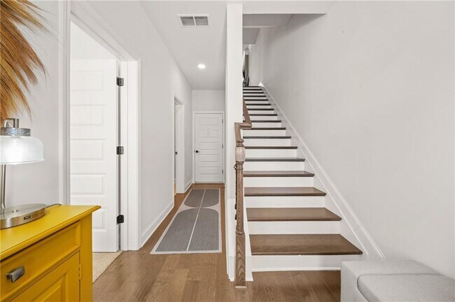 Photo - 967 Allegro Park