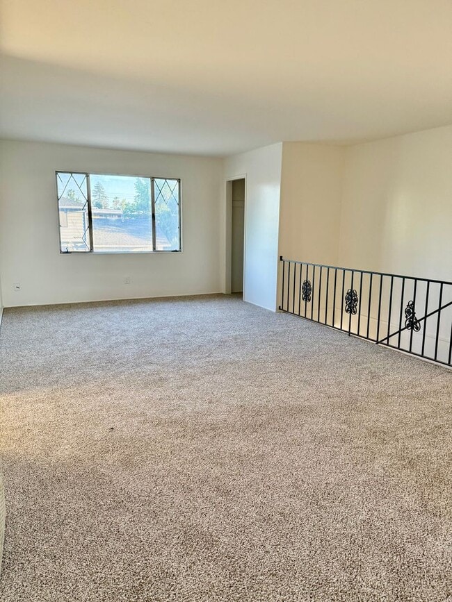 Photo - SWEET 2847-2849 # Unit 2847