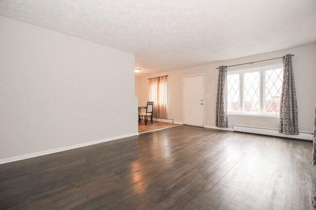 Photo - 3 bed/1.5 bath Ranch!