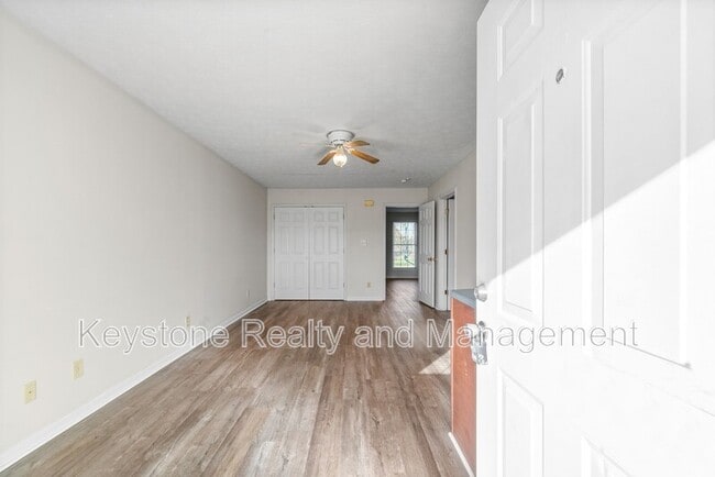 Photo - 280 A Thompsonville Ln