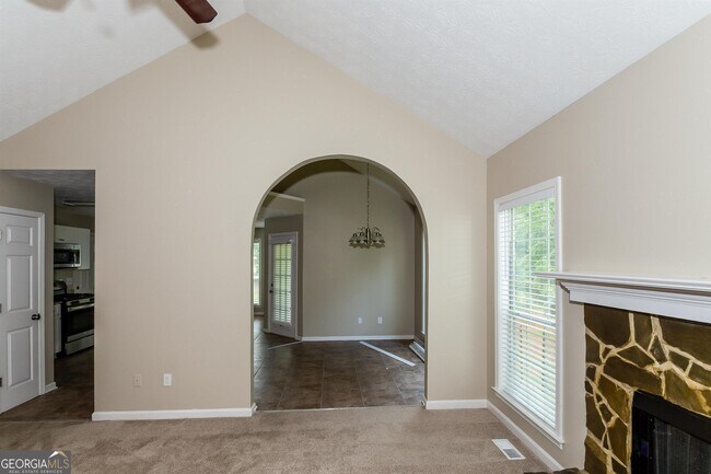 Photo - 121 Aristocratic Way