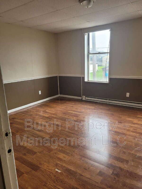 Photo - 996 Jefferson Ave Unidad #15