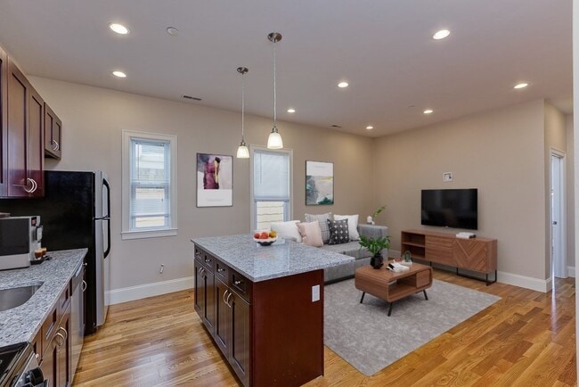 Photo - 358 Meridian St Unit 2