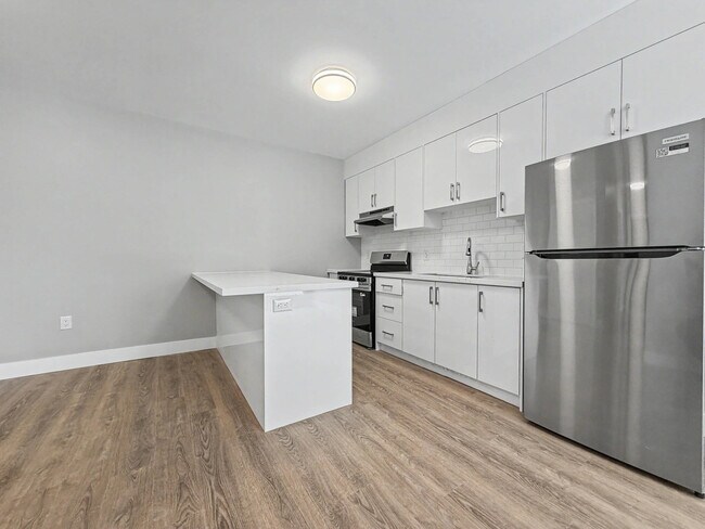 Photo - 199 Pine St Unit 2