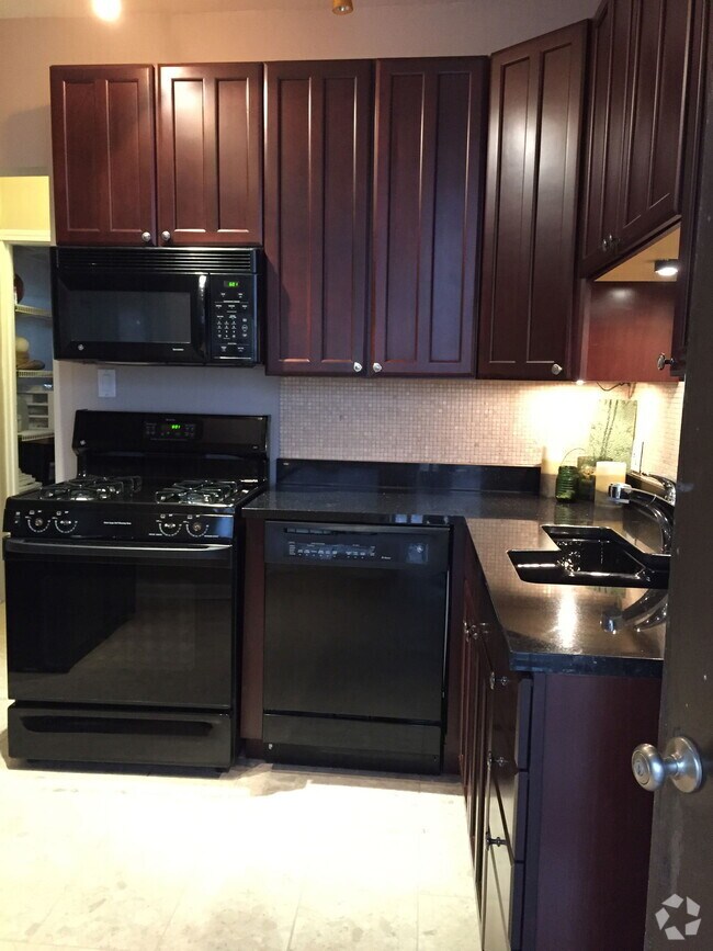 Building Photo - 4312 N Clarendon Ave Unit 1231 Rental