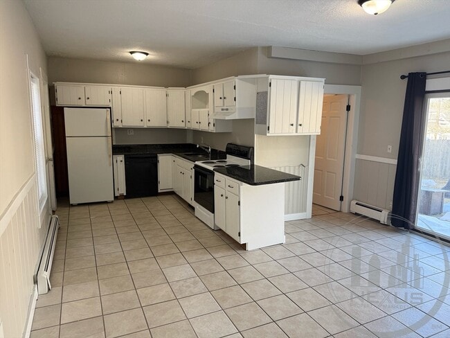 Photo - 137 Main St Unit Rear