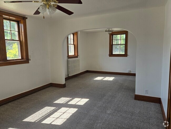 Building Photo - 731 7th St N Unit 1 Rental