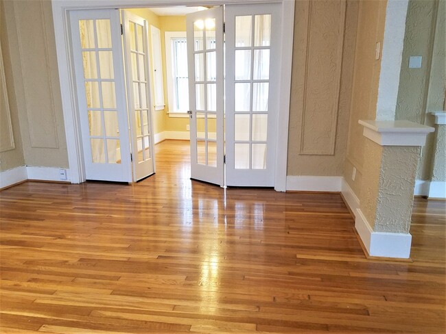 Photo - 7004 Amherst Ave Unidad A