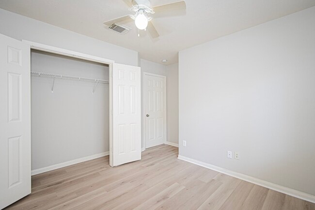 Building Photo - 3111 Myrtle Ranch Dr