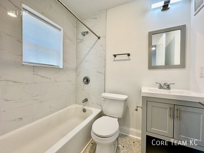 Photo - 1901 Olathe Blvd Unit 109