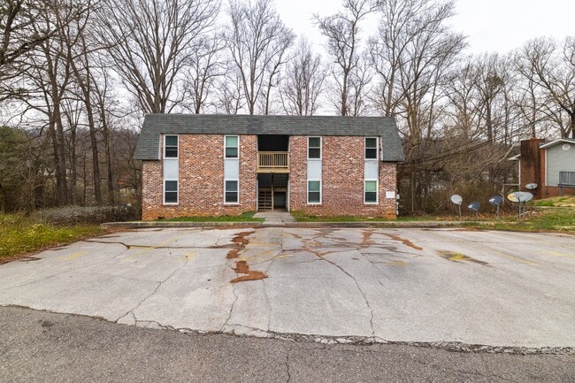 Photo - 2817 Colt Dr NE