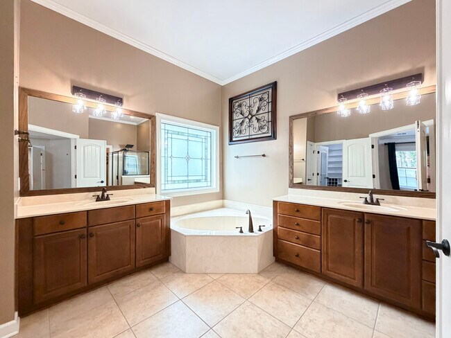 5604 Pine Rock Ct
