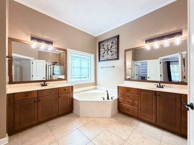 Photo - 5604 Pine Rock Ct