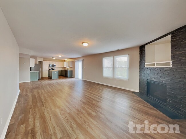 Photo - 7538 Mather Ln