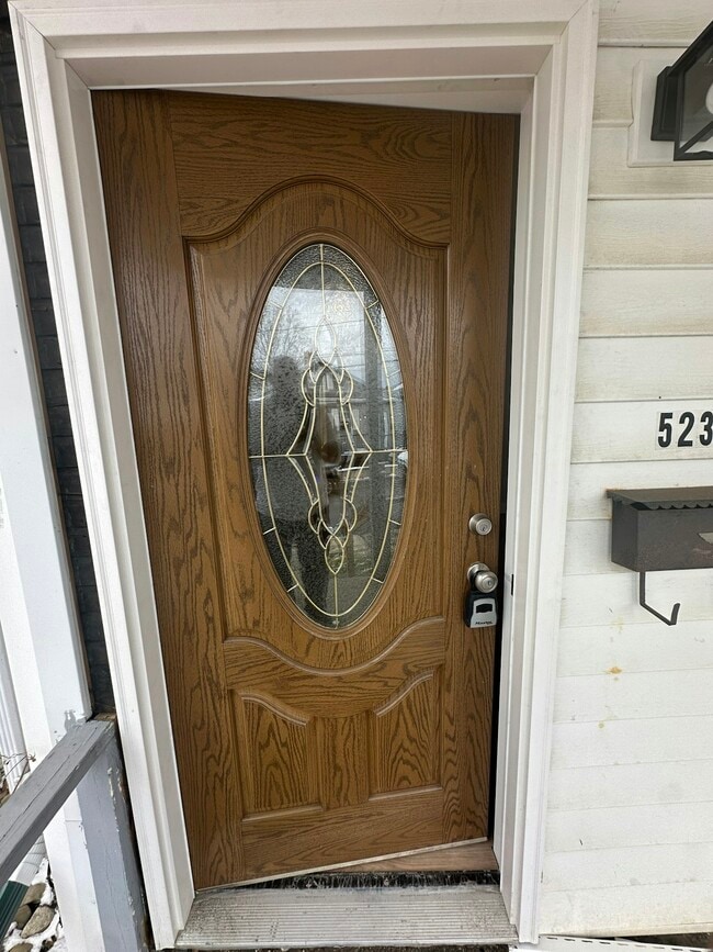 Building Photo - 523 Franklin Ave