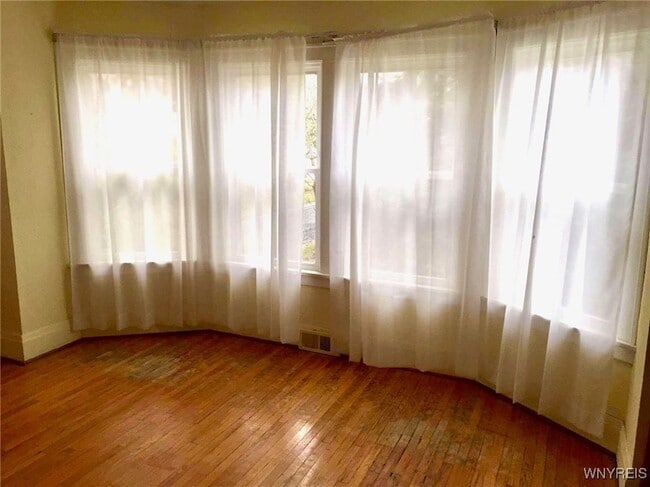 Photo - 224 Ivyhurst Cir