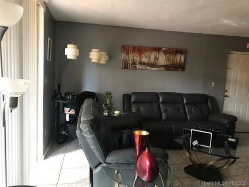 Photo - 9440 Fontainebleau Blvd Unidad 211