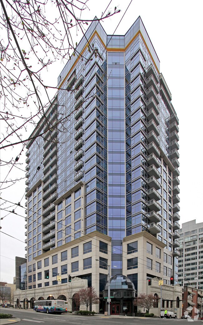 Foto principal - Cristilla Condominium Tower