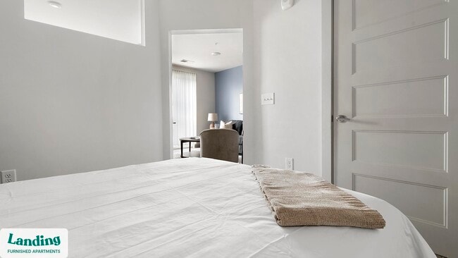 Photo - 340 W 25th St Unidad 3206