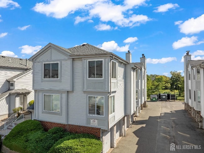 Photo - 2910 Jesse Way