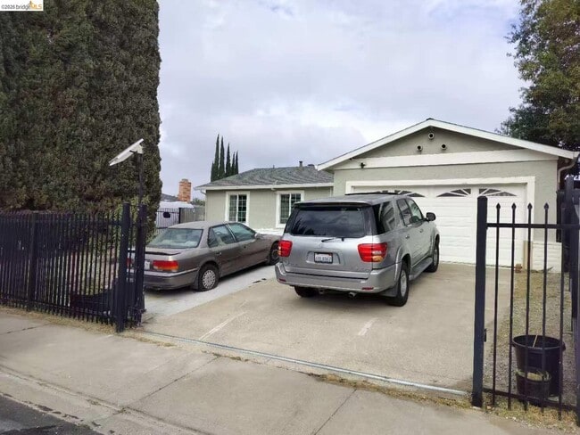 Photo - 1349 Alpine Dr