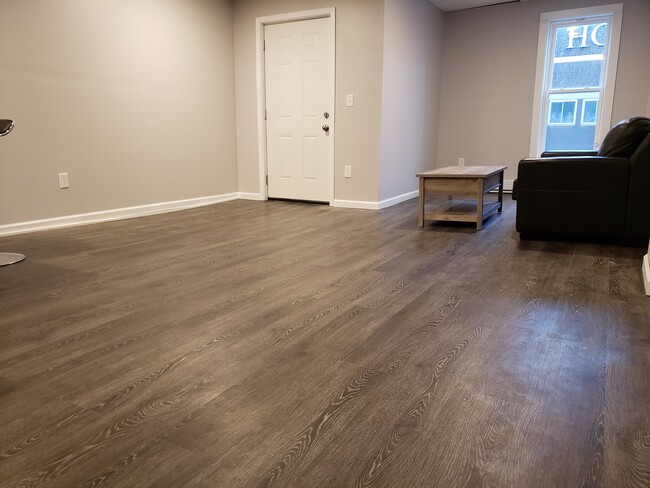 Photo - 17 Broad St.