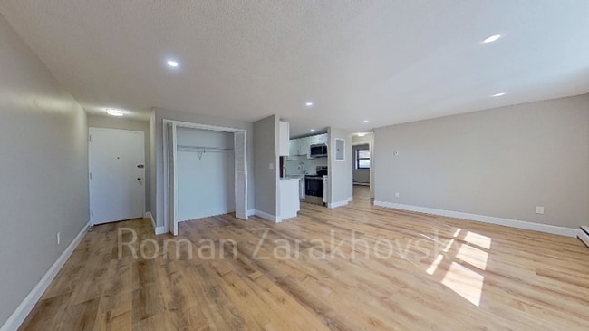 Photo - 77 Mason Terrace Unit 35