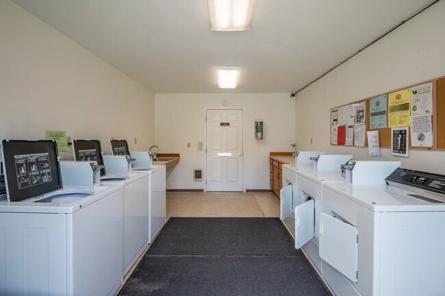 Photo - 203 N Storie St