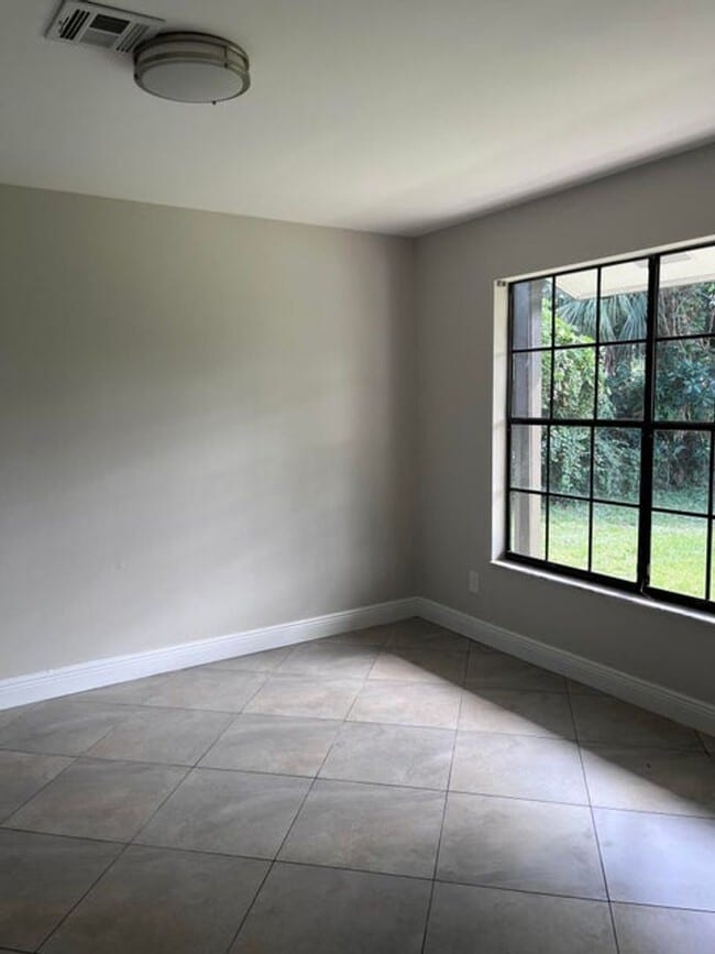 Photo - 8760 Lyndall Ln