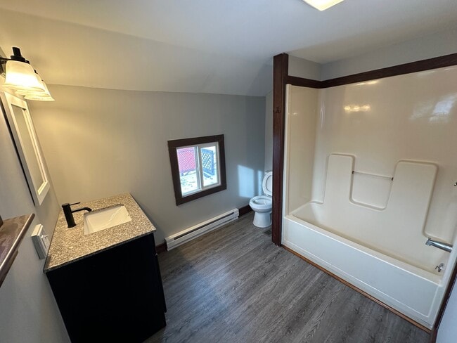 Photo - 115 Carpenter St