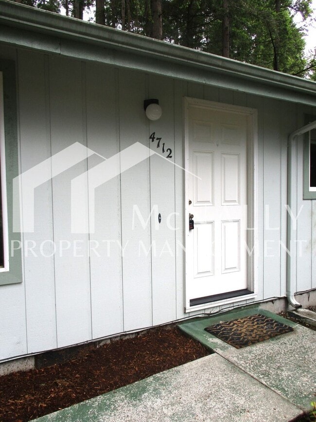 Photo - 4712-4714 Reid Dr NW