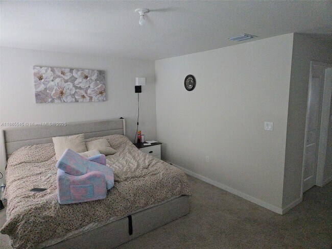 Photo - 392 NW 11th Ct