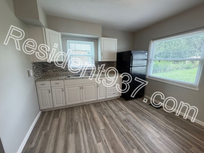 Photo - 1641 Horlacher Ave