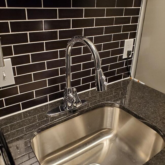 Photo - 421 College Ave Unidad 205