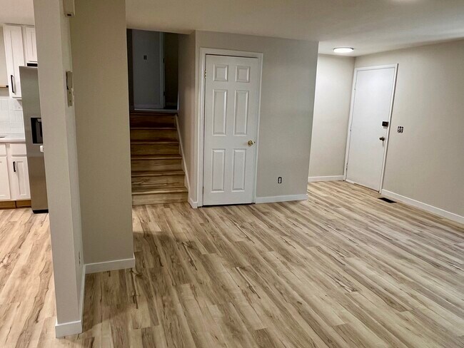 Photo - 137 Pilot St