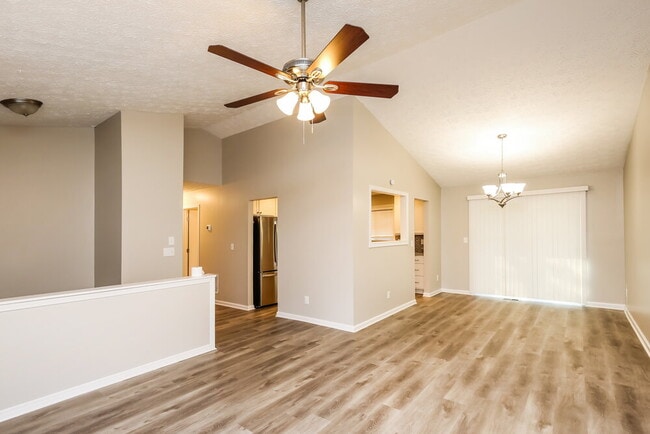 Photo - 5375 Olde Mill Dr NE