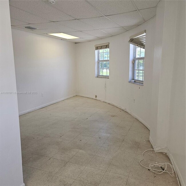 Building Photo - 6087 NW 17th Ave Unit 6087 Rental