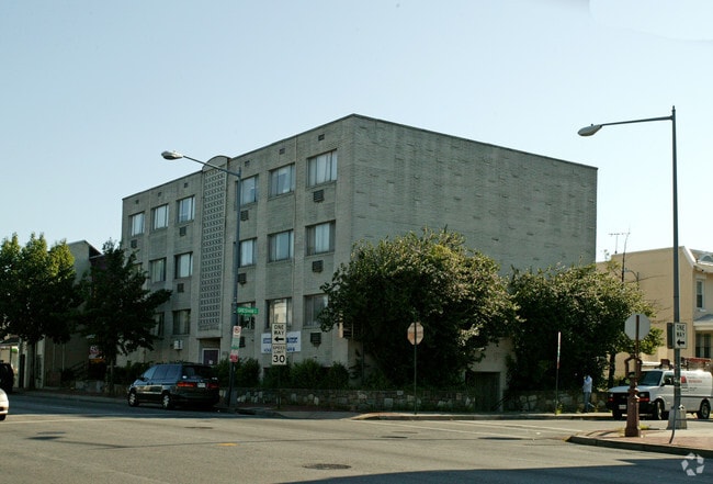 Building Photo - GEORGIA FLATS Rental